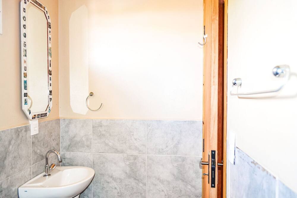 Photo of Bathroom in Ibiraquera