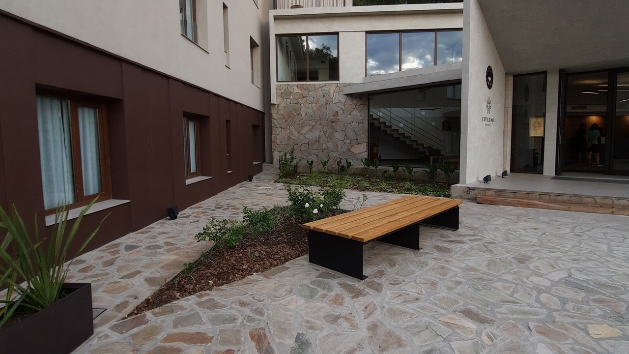 Photo of Outdoor in Merlo