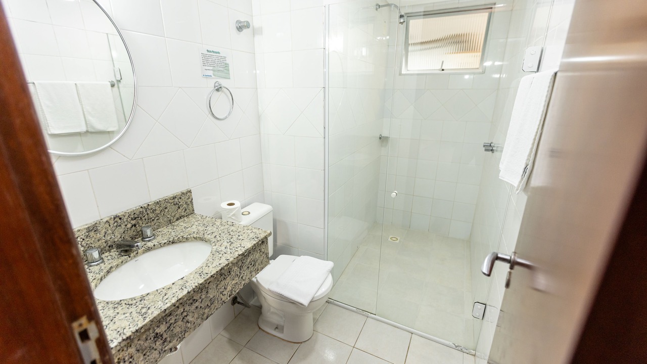 Photo of Bathroom in Pioneiros
