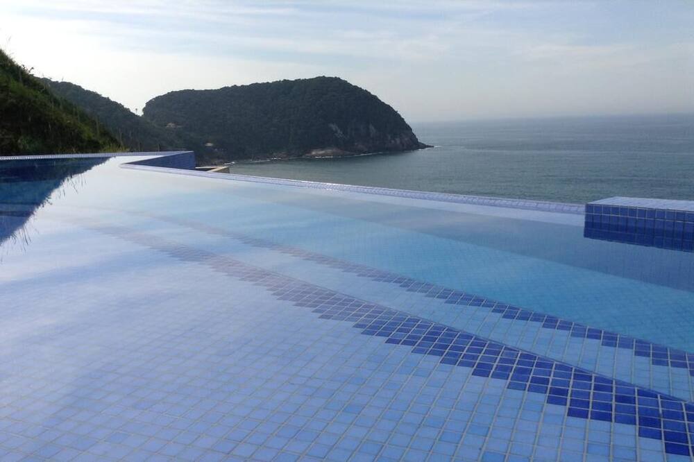 Photo of Outdoor in Peninsula