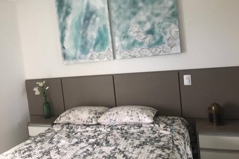 Photo of Bedroom in Peninsula