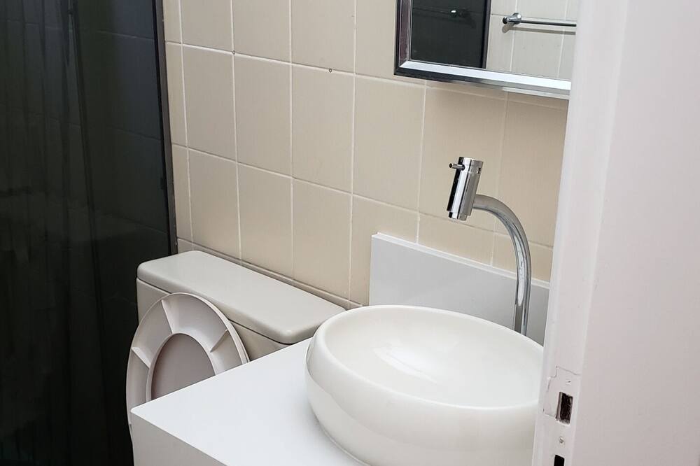 Photo of Bathroom in Tombo