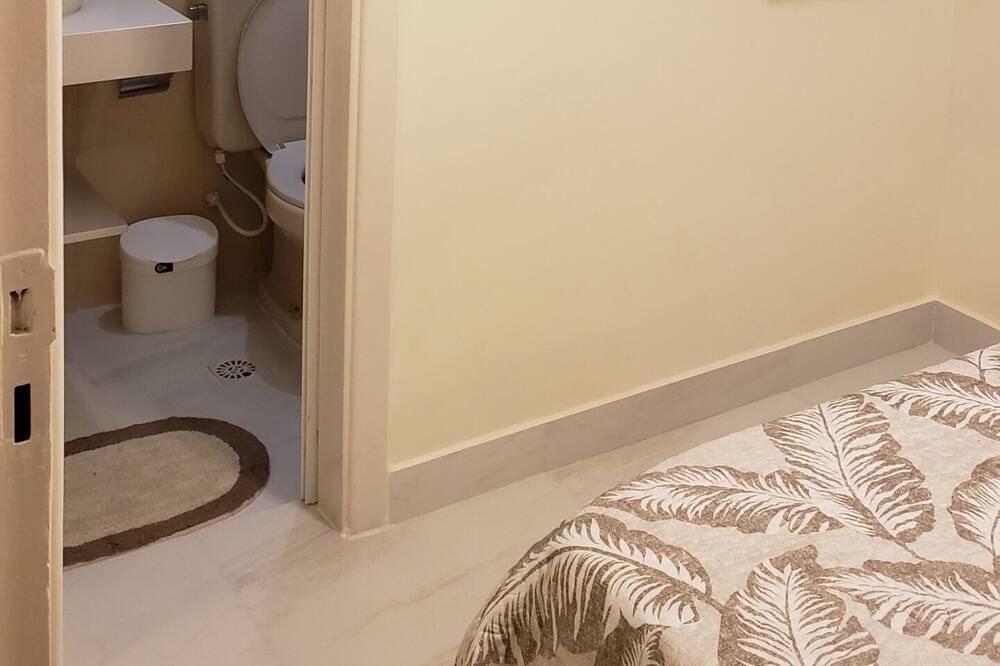 Photo of Bedroom in Tombo
