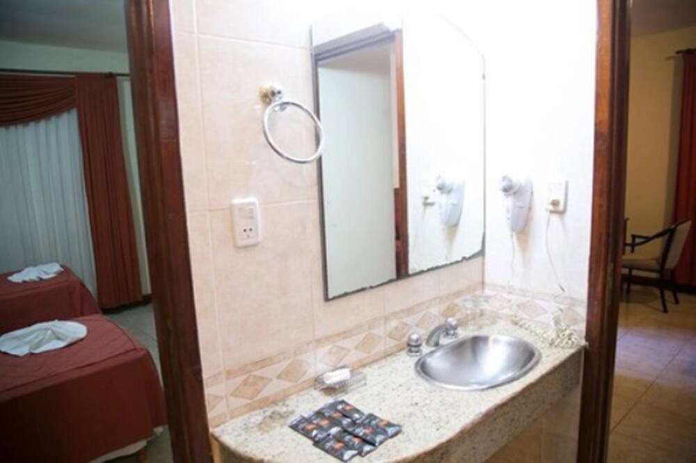 Photo of Bathroom in Zona Granja