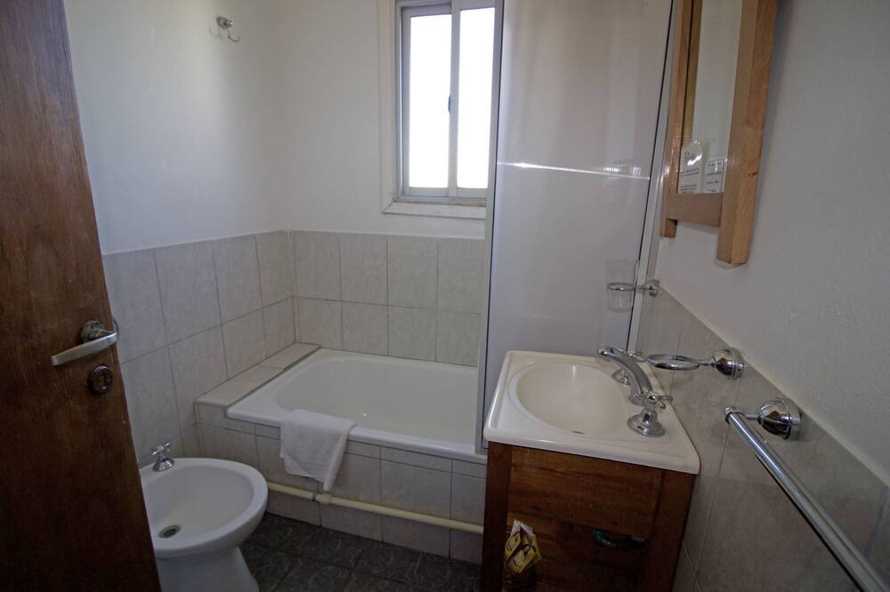 Photo of Bathroom in Miramar