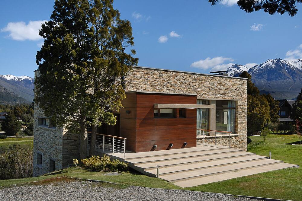 Photo of Outdoor in Villa Arelauquen