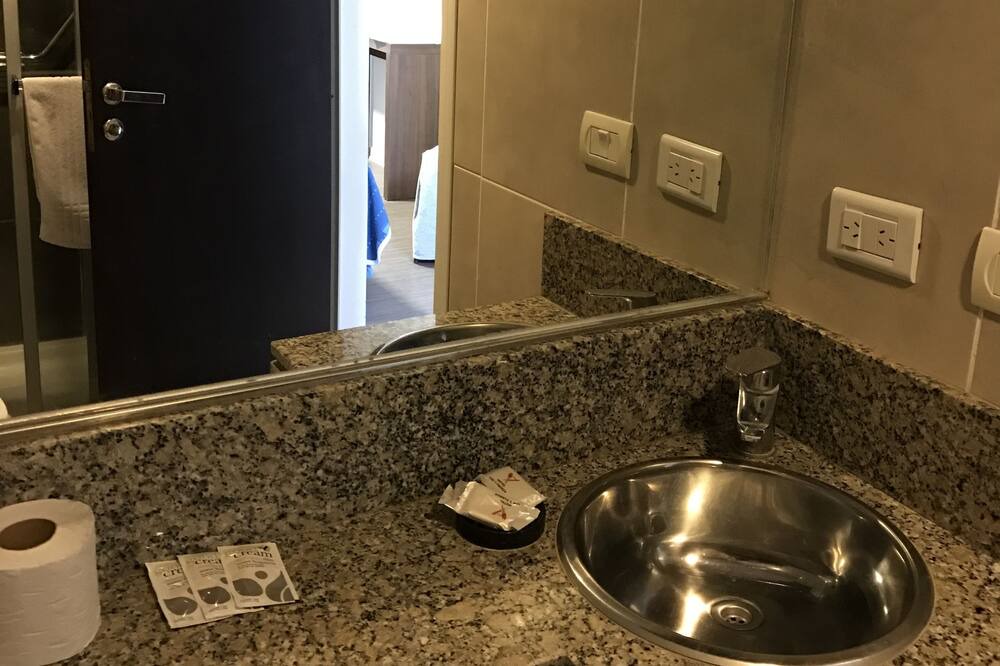 Photo of Bathroom in San Bernardo del Tuyu