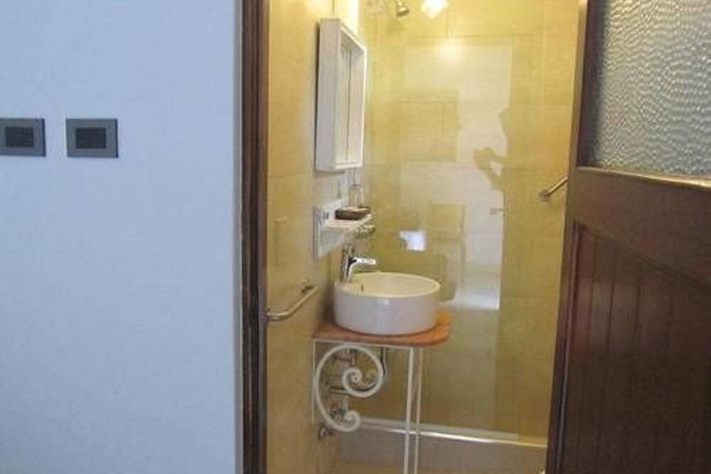 Photo of Bathroom in Ezeiza
