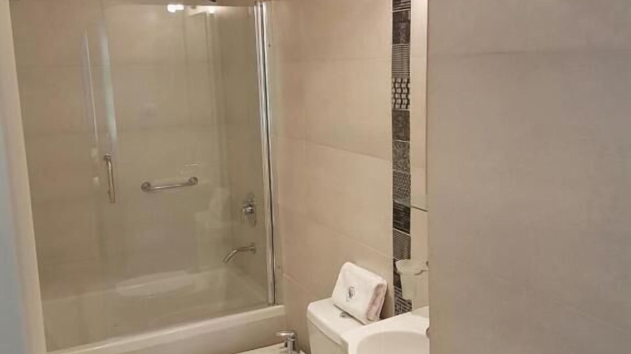 Photo of Bathroom in La Perla