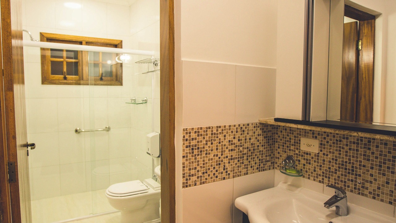 Photo of Bathroom in Vila Everest