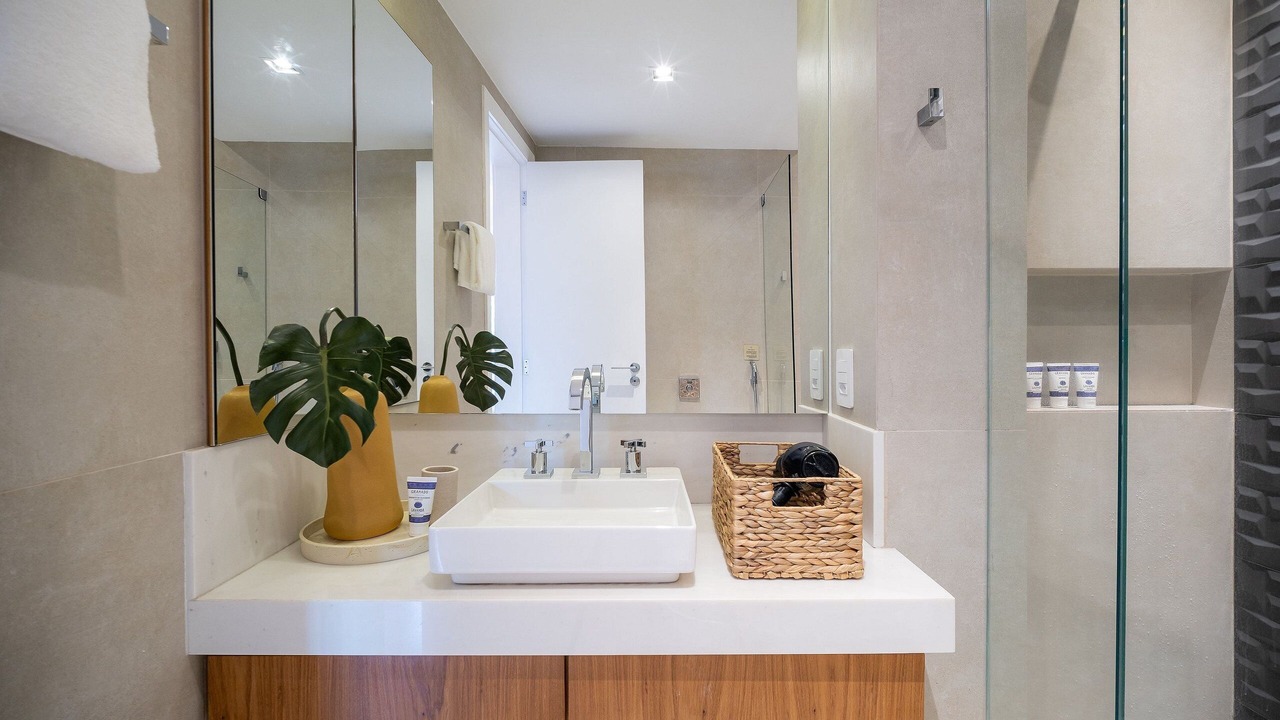 Photo of Bathroom in Leblon