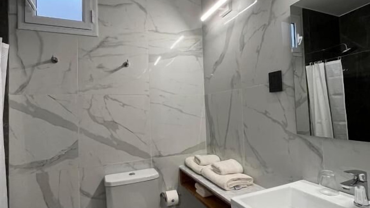 Photo of Bathroom in Iglesia Department