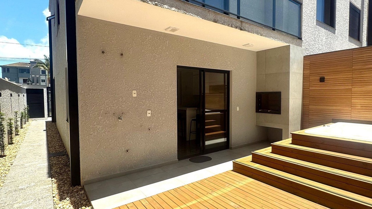 Photo of Patio Balcony in Ingleses do Rio Vermelho