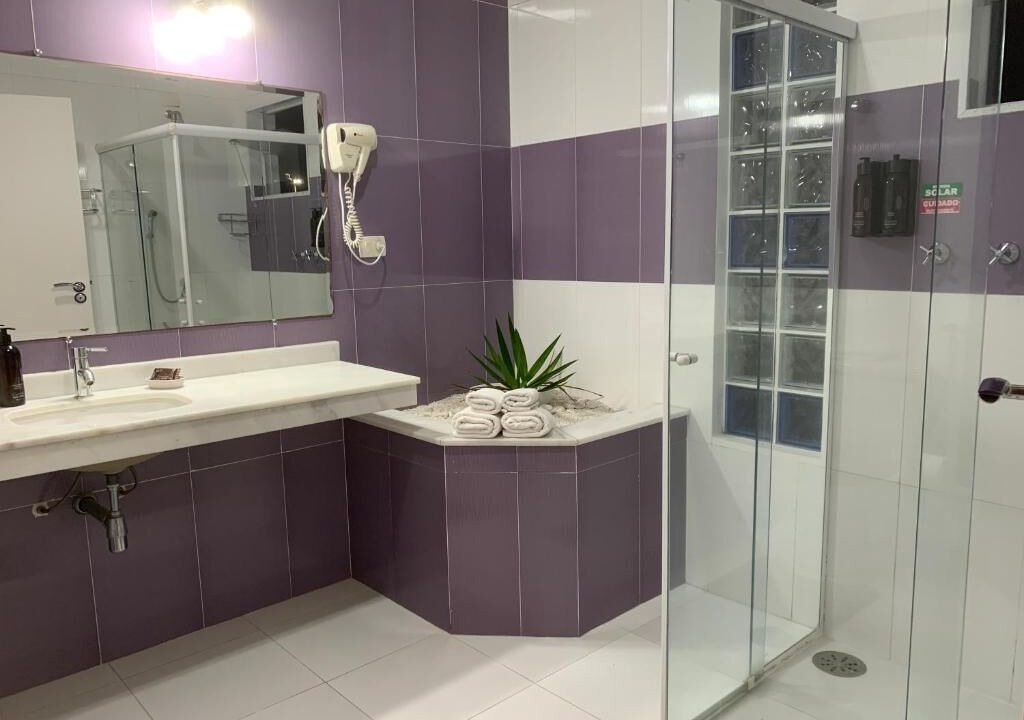 Photo of Bathroom in Enseada