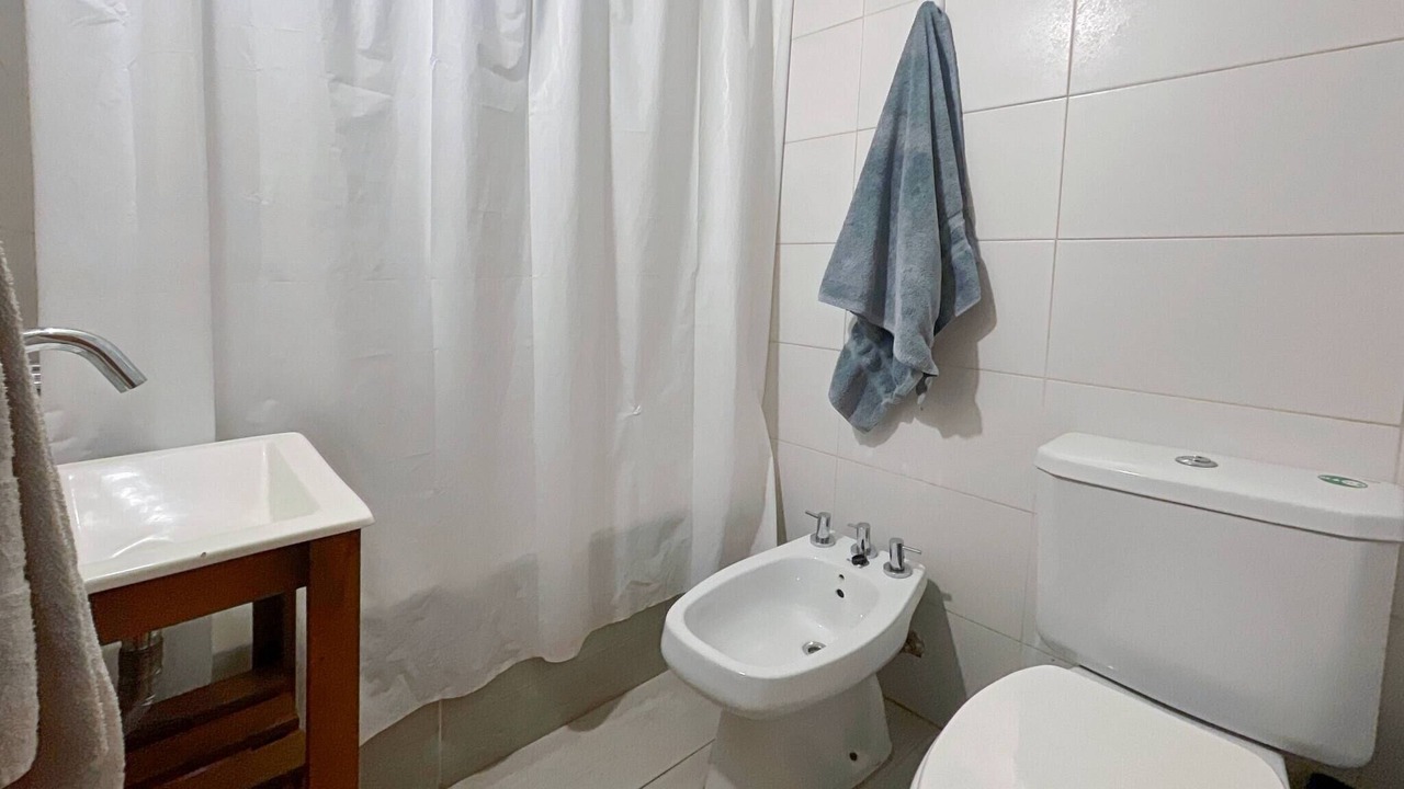 Photo of Bathroom in Flores