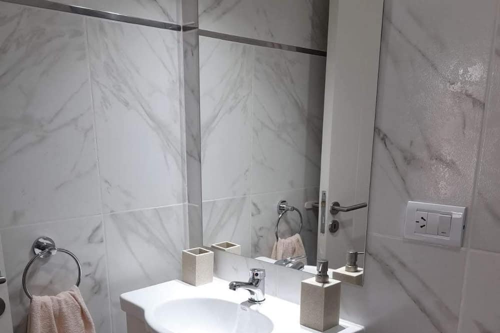 Photo of Bathroom in Maipu