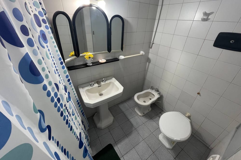Photo of Bathroom in Villa Urquiza