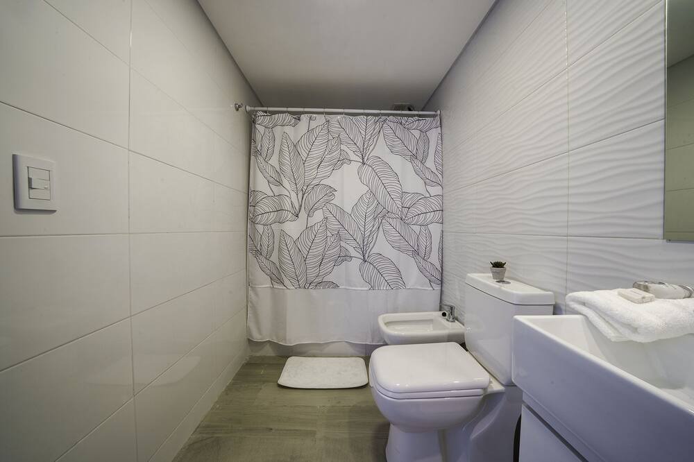 Photo of Bathroom in Congreso