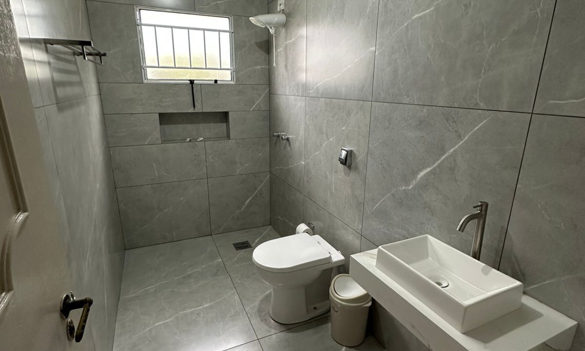 Photo of Bathroom in Jacarezinho