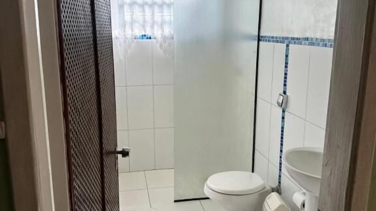 Photo of Bathroom in Jacarezinho