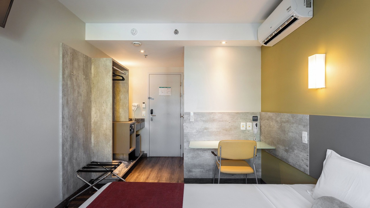 Photo of Bedroom in Batel