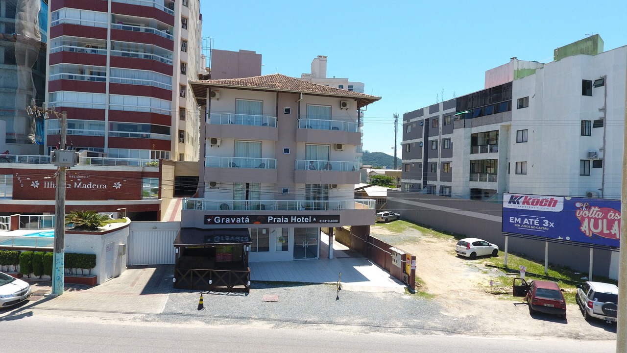 Photo of Others in Gravata