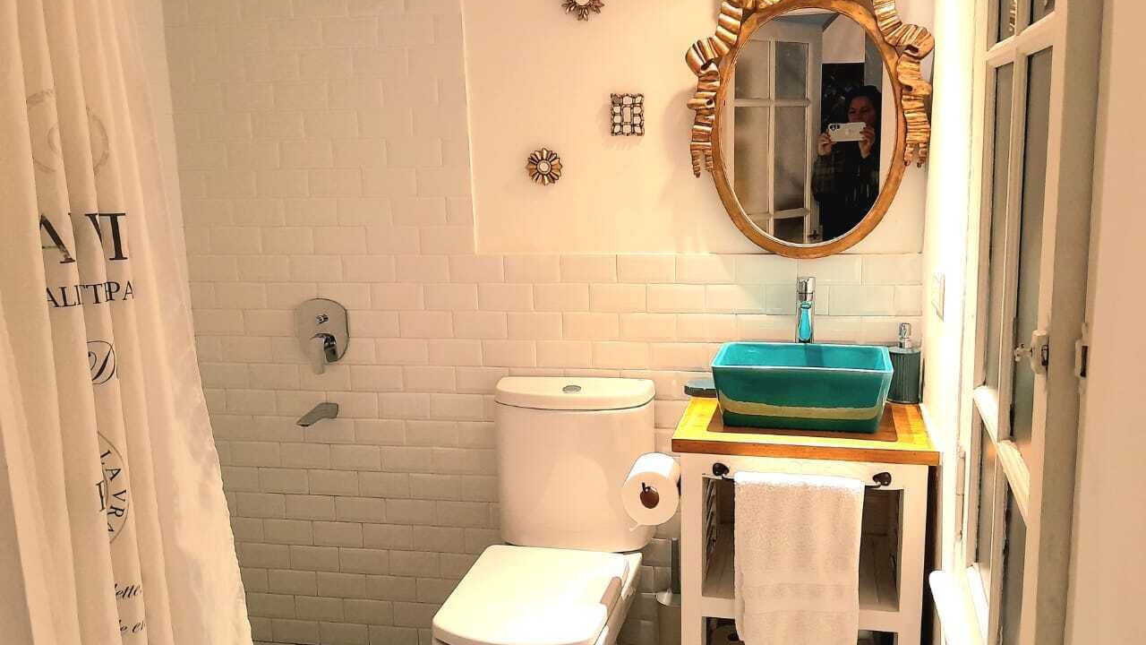 Photo of Bathroom in Villa Crespo