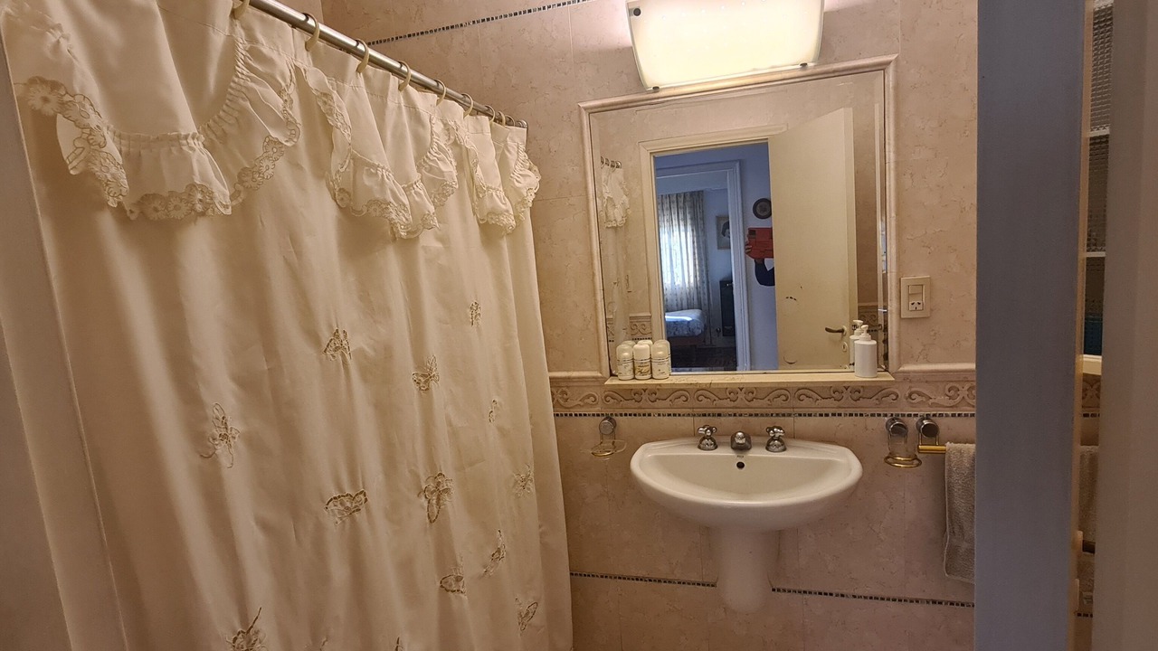 Photo of Bathroom in Canuelas