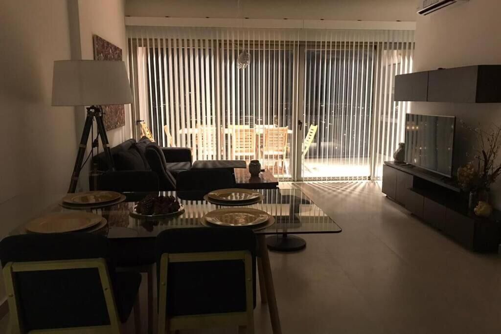 Photo of Livingroom in Yerba Buena