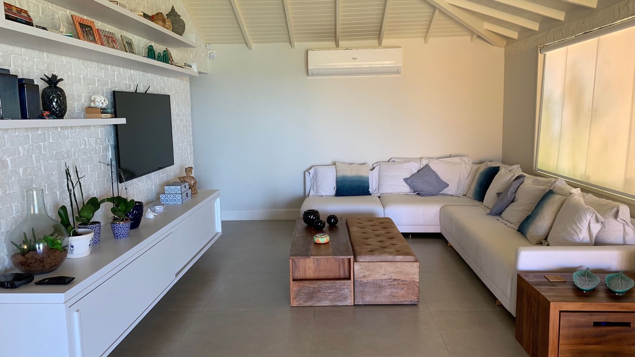 Photo of Livingroom in Praia Rasa