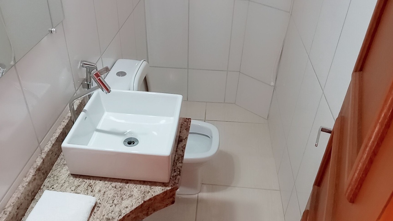 Photo of Bathroom in Matosinhos