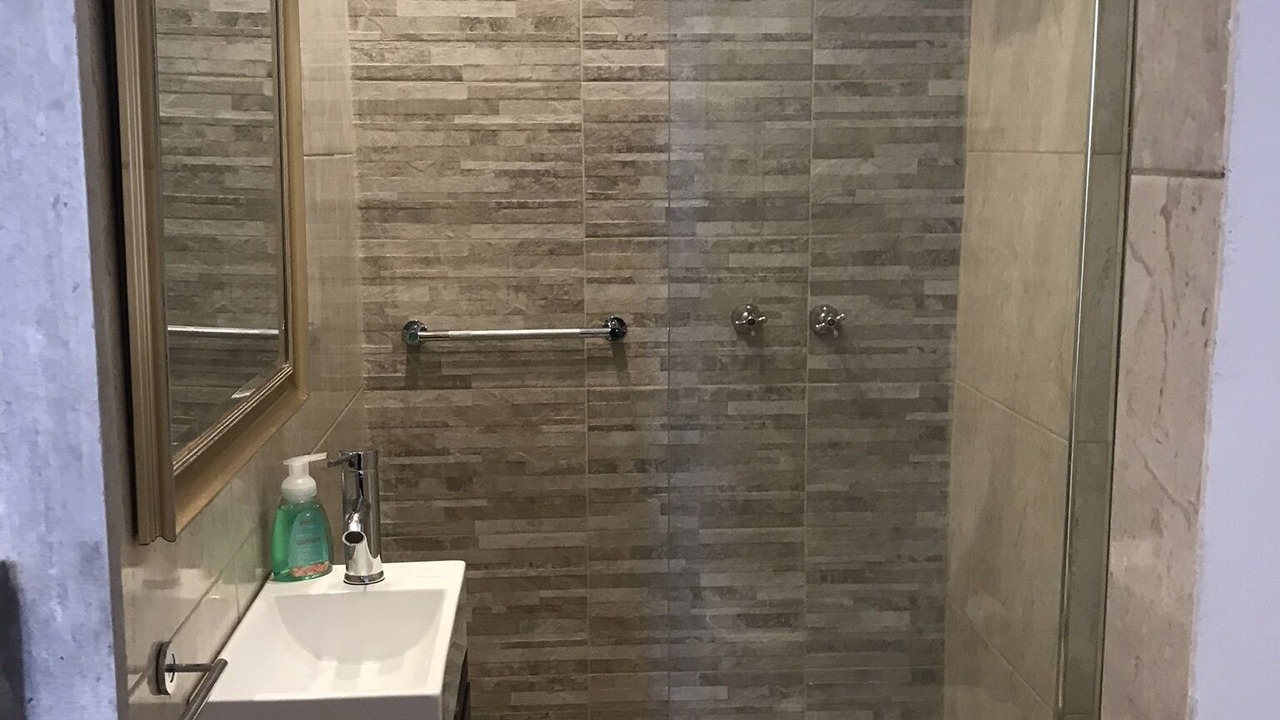 Photo of Bathroom in Congreso
