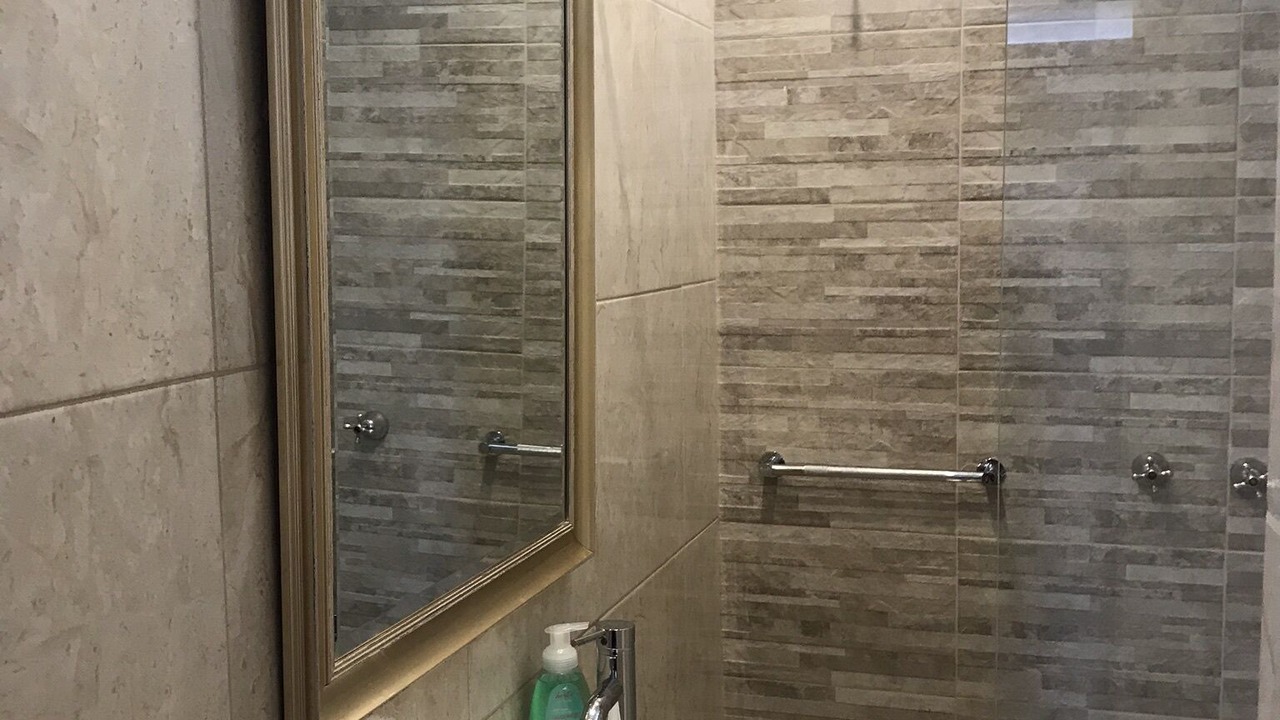 Photo of Bathroom in Congreso