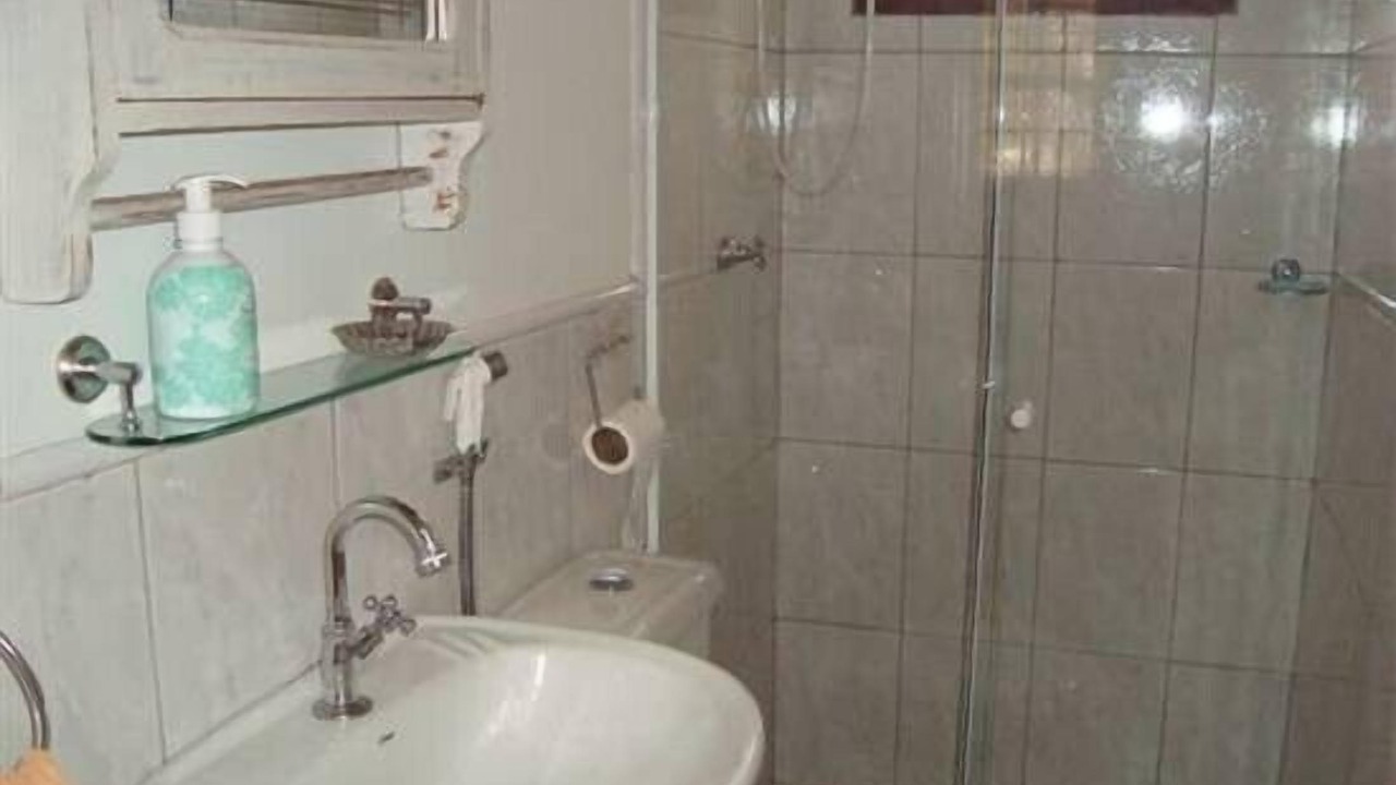Photo of Bathroom in Praia Rasa