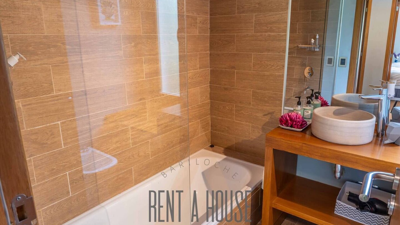 Photo of Bathroom in Villa Arelauquen