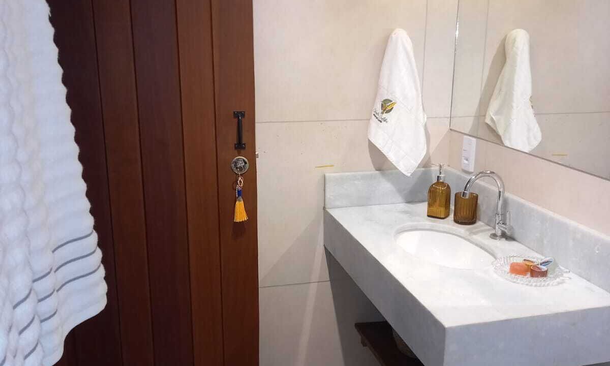 Photo of Bathroom in Vale do Capao