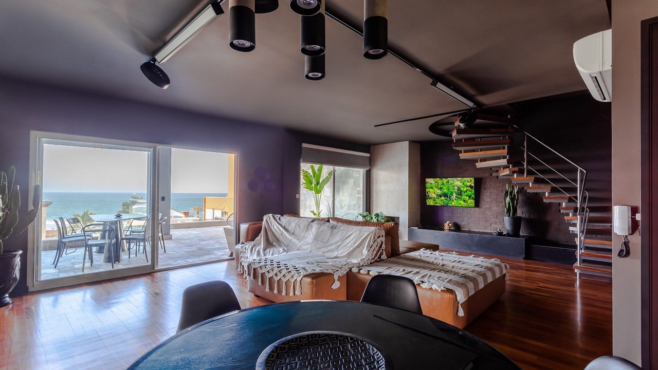 Photo of Livingroom in Praia dos Amores