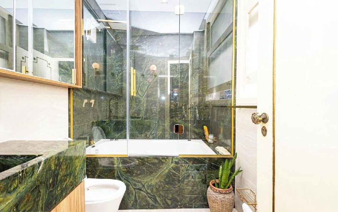 Photo of Bathroom in Central Zone