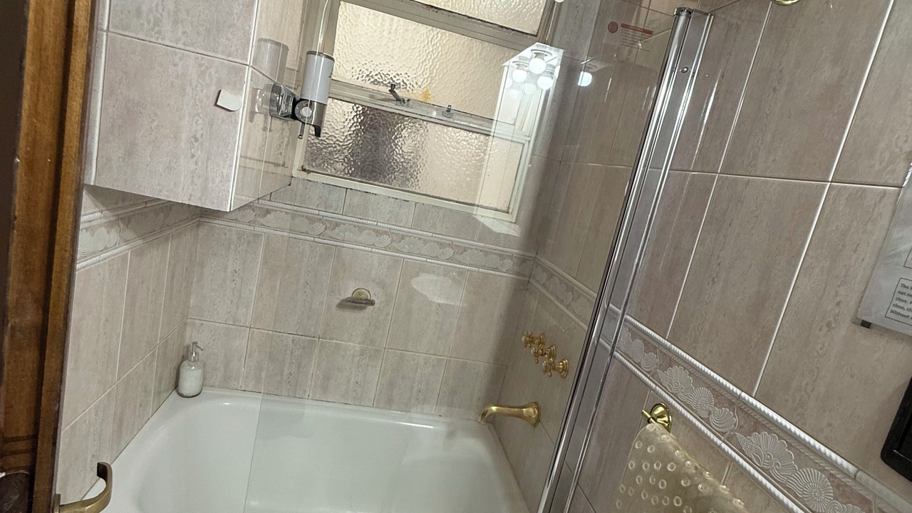 Photo of Bathroom in Microcentro