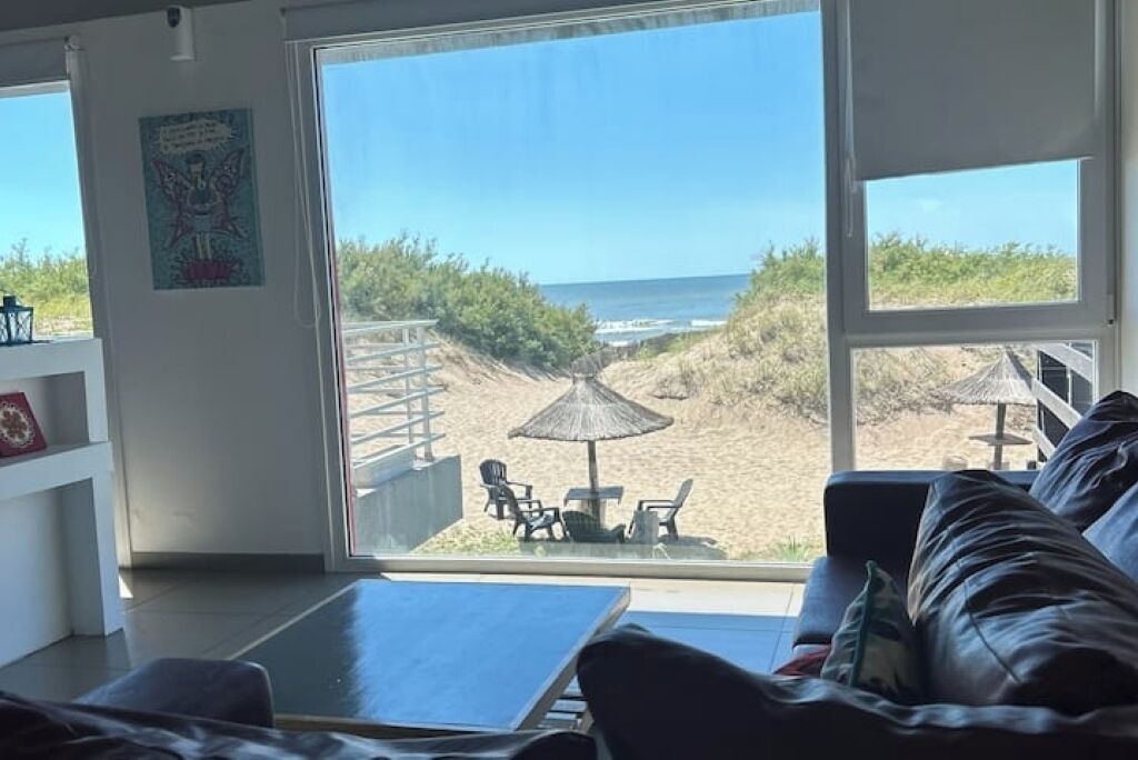 Photo of Livingroom in Miramar