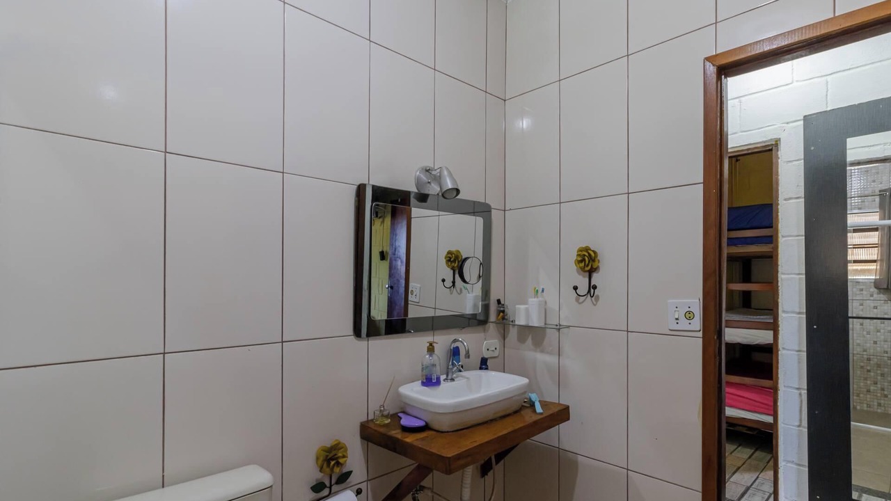 Photo of Bathroom in Igarata