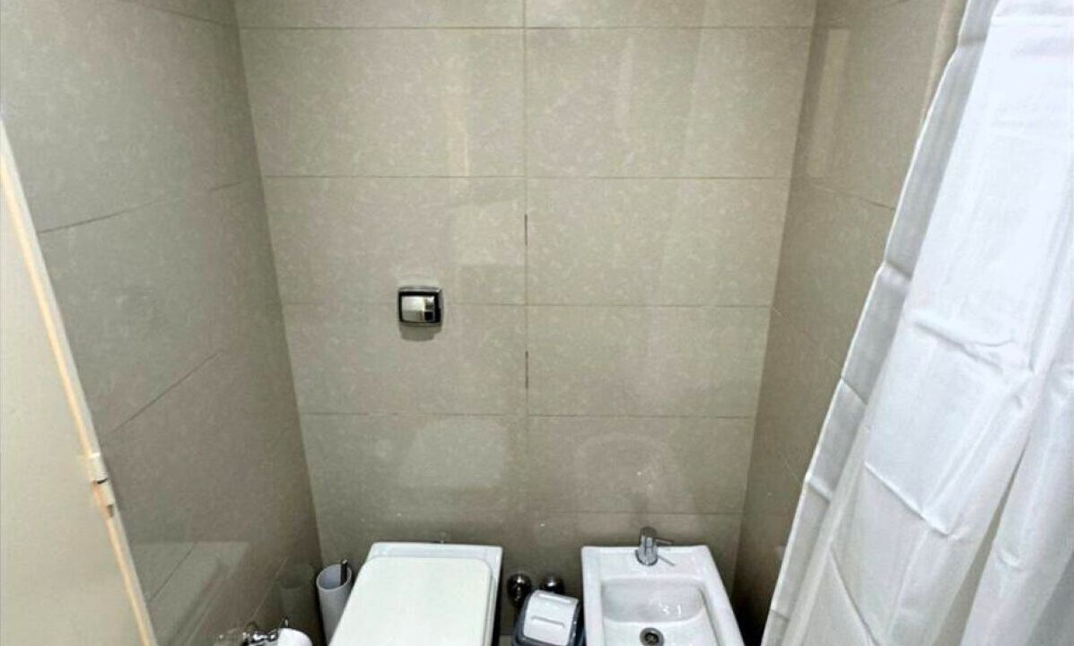Photo of Bathroom in Flores