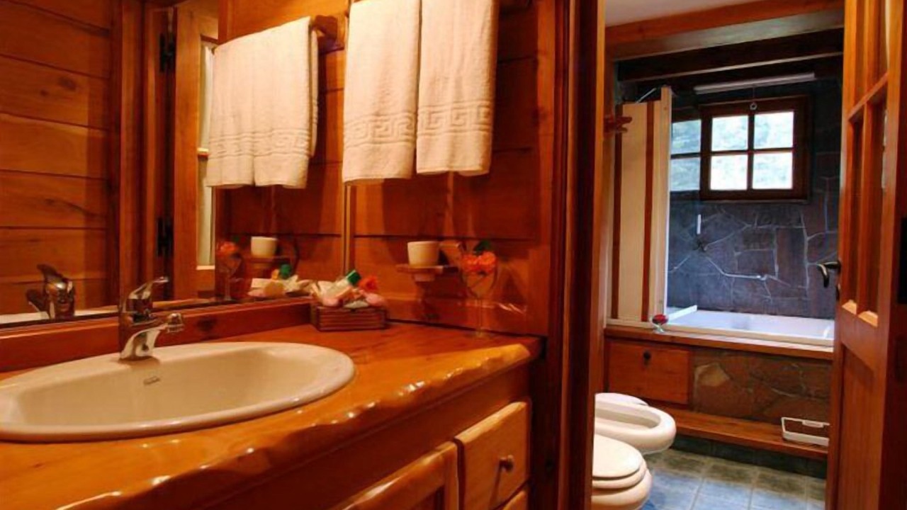 Photo of Bathroom in Villa La Angostura