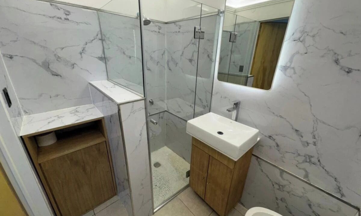 Photo of Bathroom in Flores