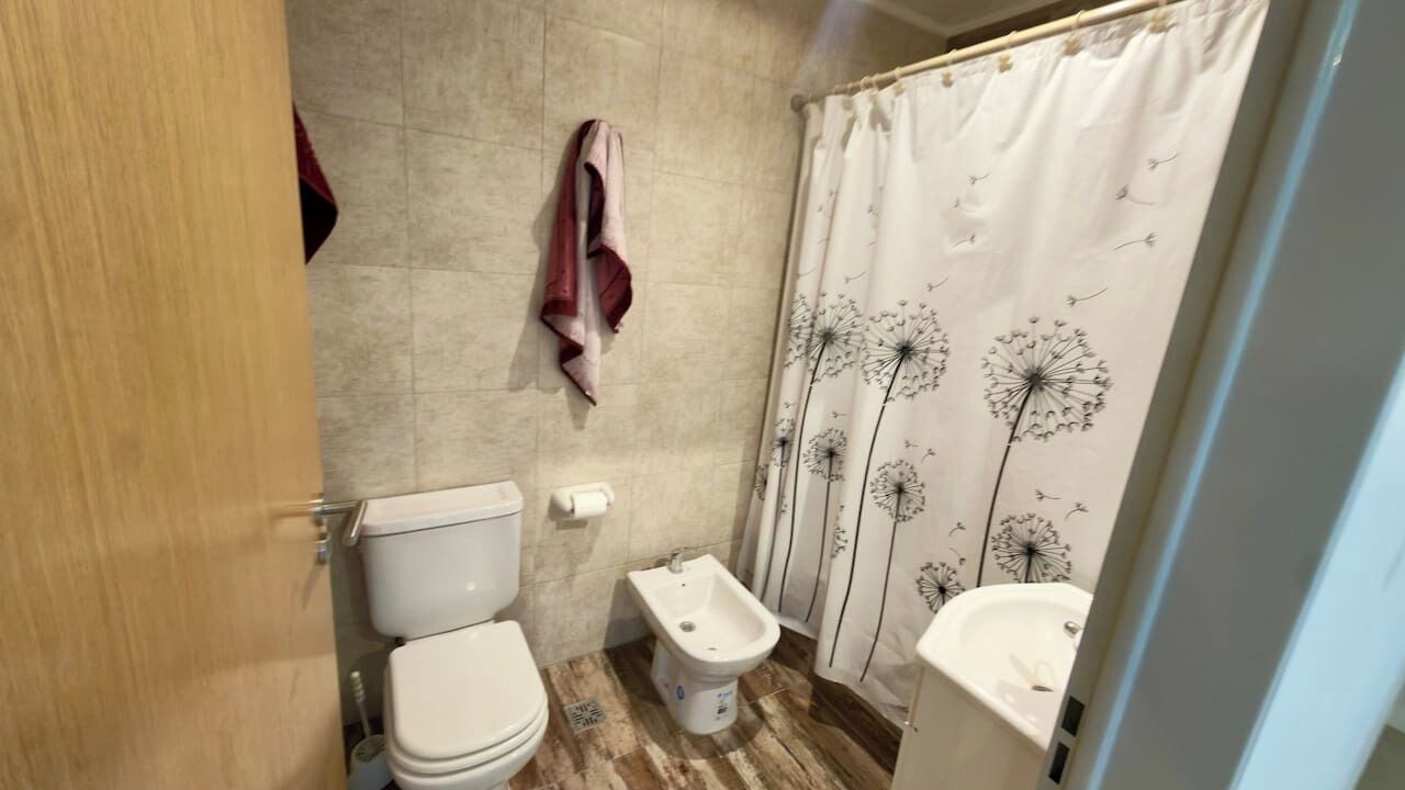 Photo of Bathroom in Flores