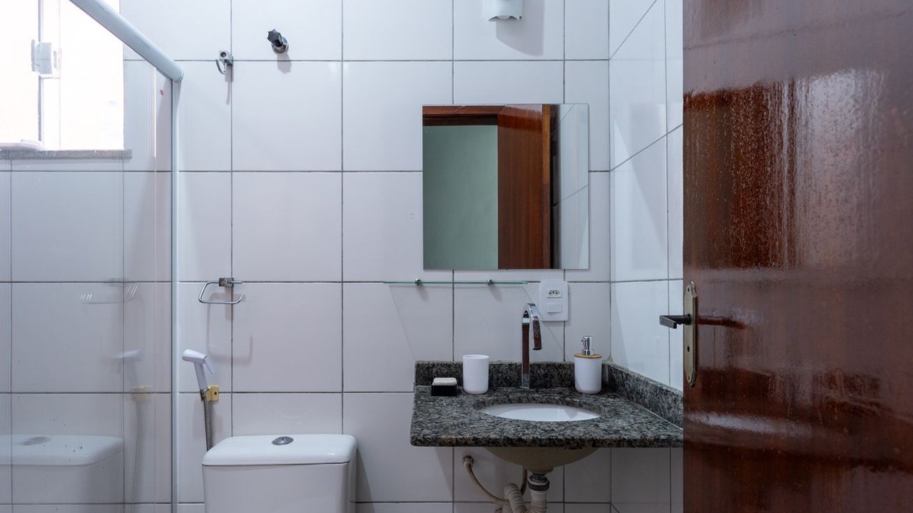 Photo of Bathroom in Itaipuacu