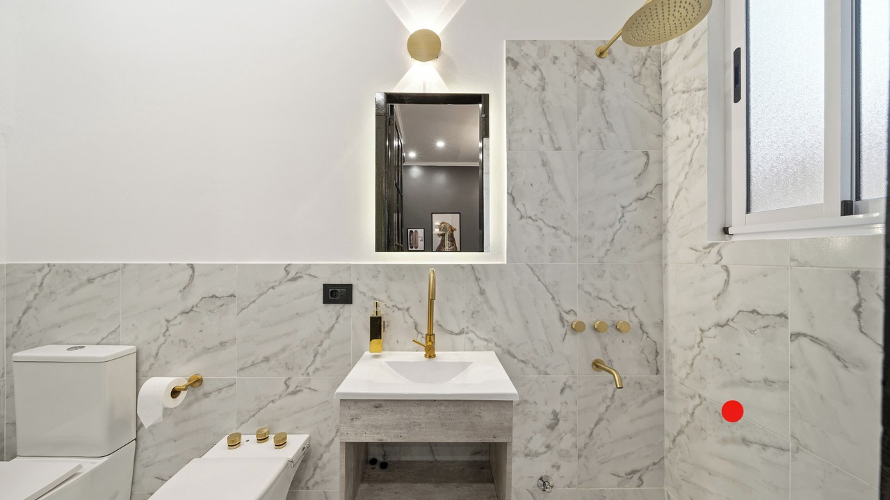 Photo of Bathroom in Microcentro