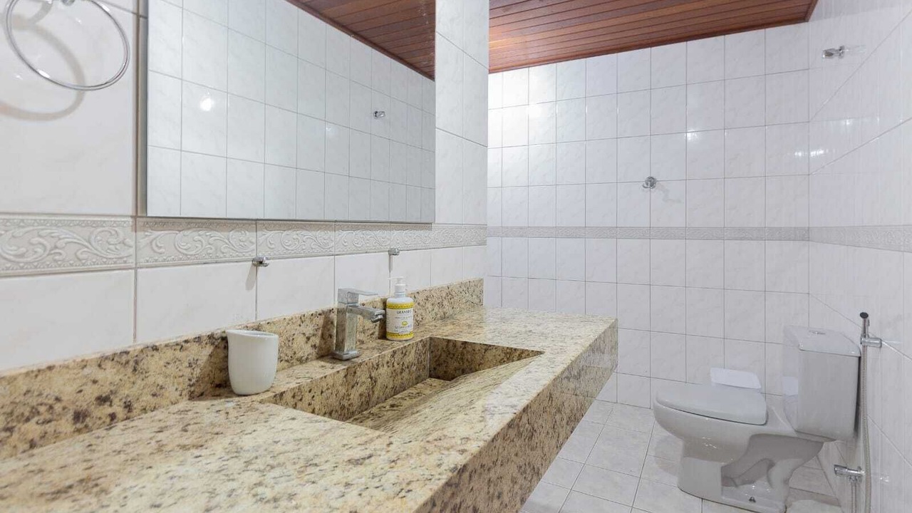 Photo of Bathroom in Recreio dos Bandeirantes