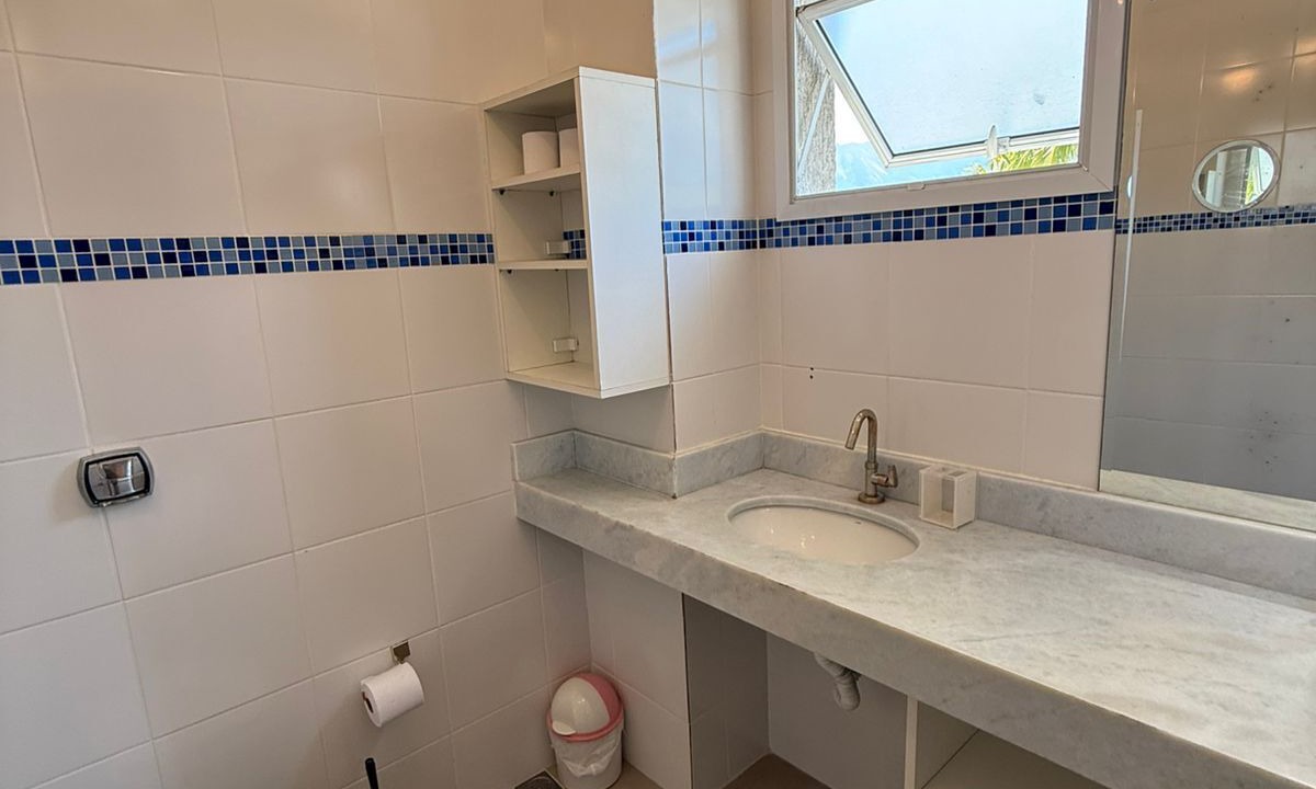 Photo of Bathroom in Morada da Praia