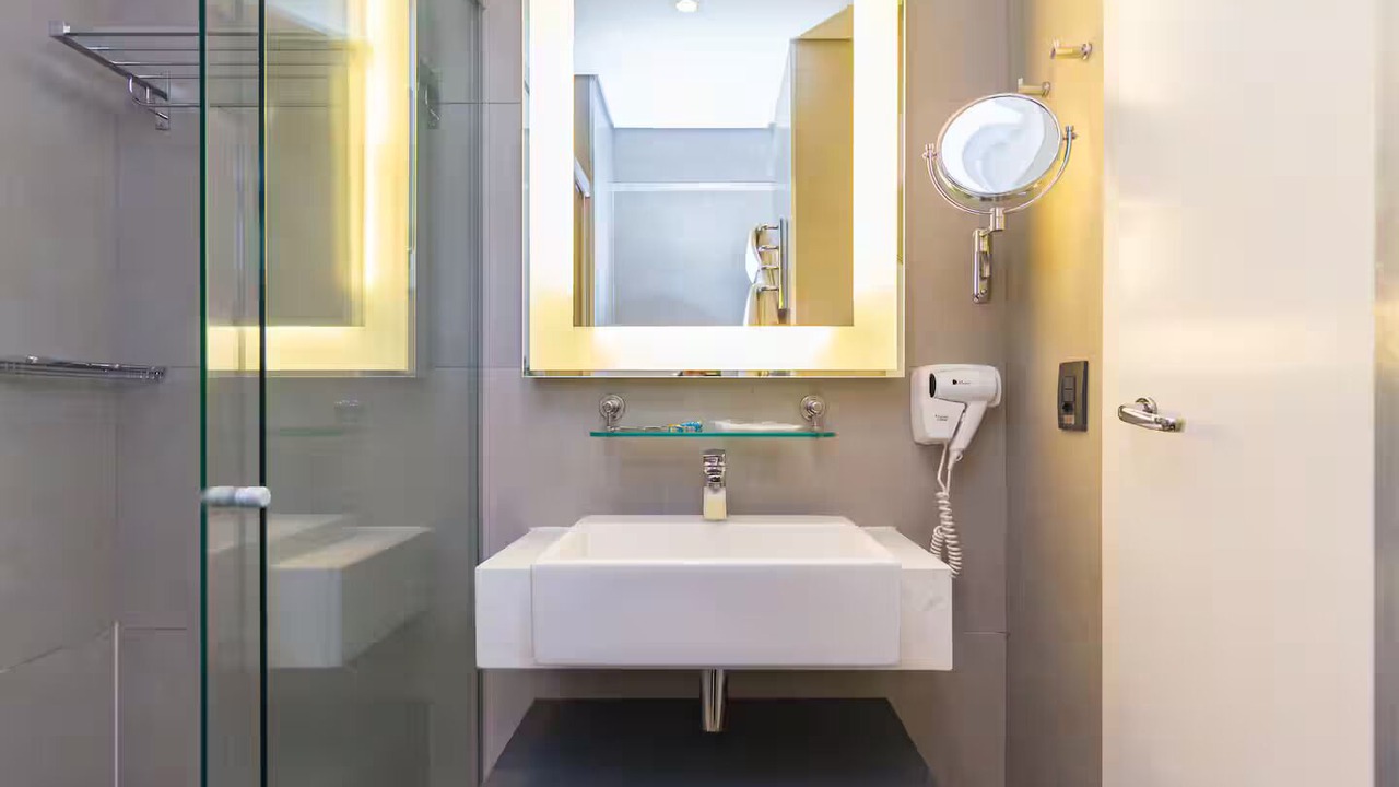 Photo of Bathroom in Alphaville Industrial